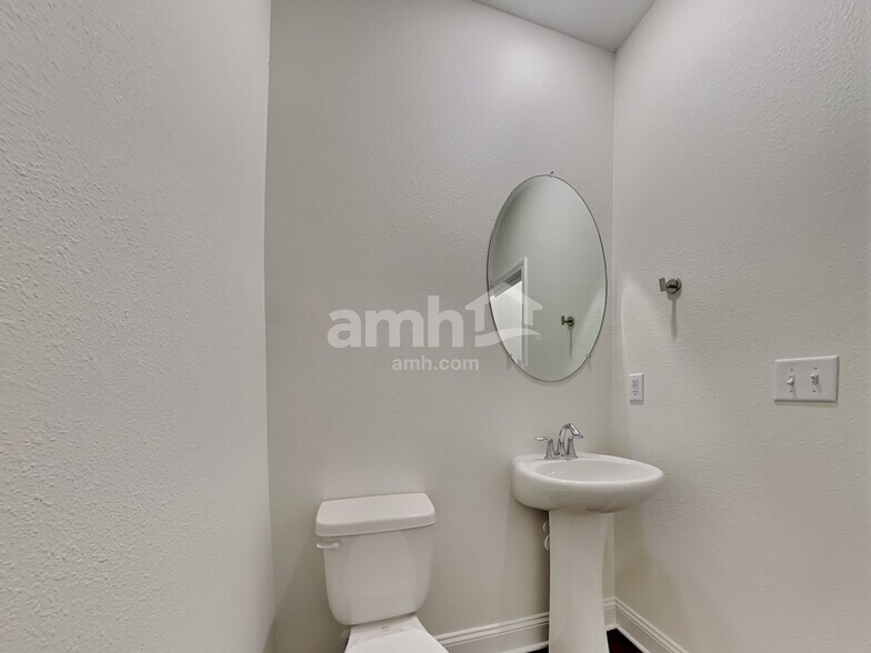 Building Photo - 171 Elcano Ln