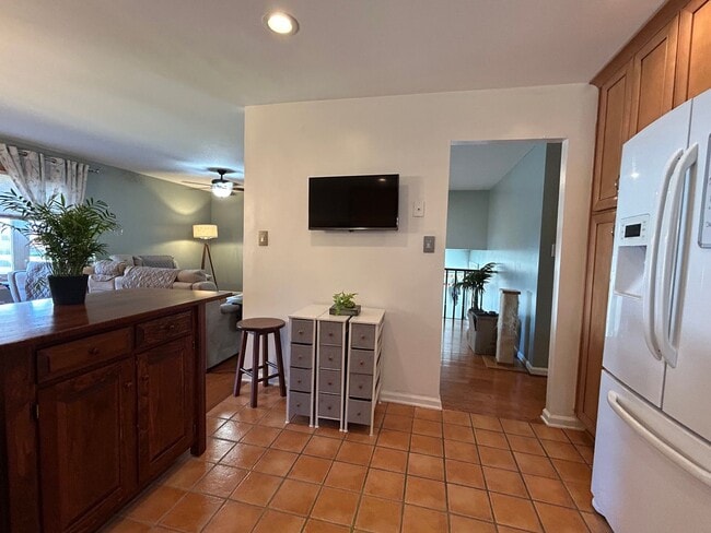 Building Photo - 116 Kane Dr