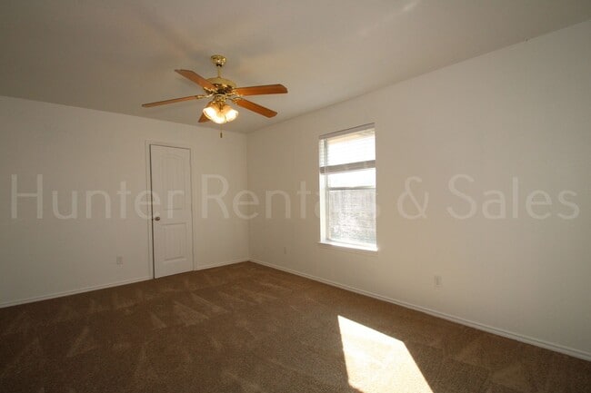 Building Photo - Beautiful 3-Bedroom Home with Enclosed Patio, Pergola Deck & Modern Upgrades