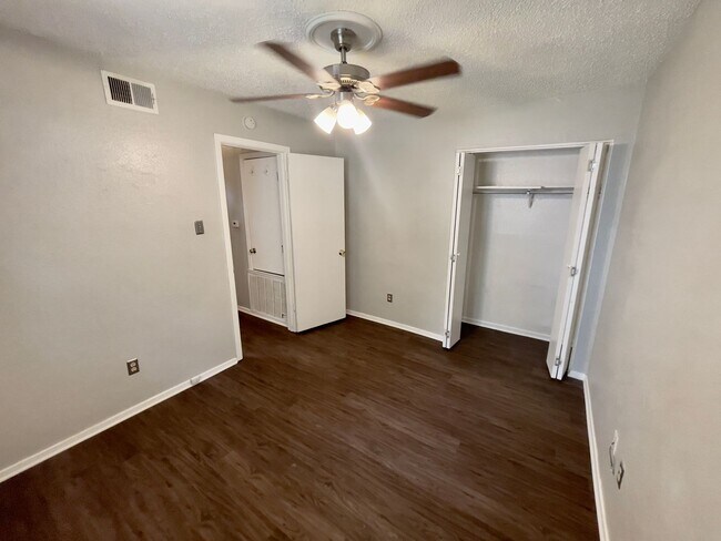 Building Photo - 1713 Cinnamon Path
