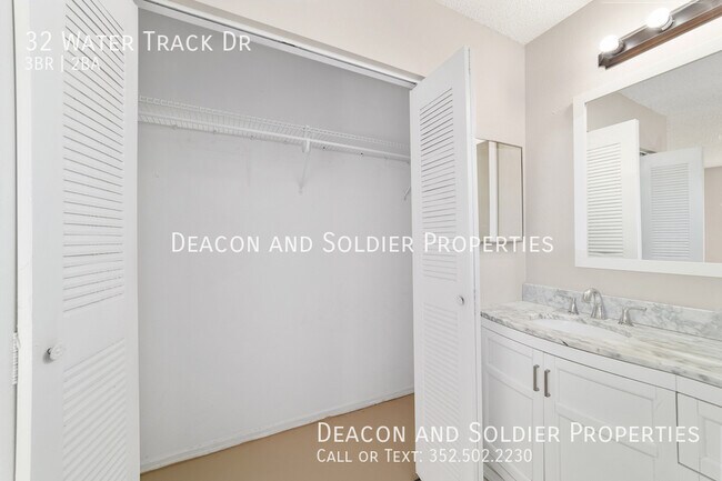 Building Photo - 32 Water Track Dr