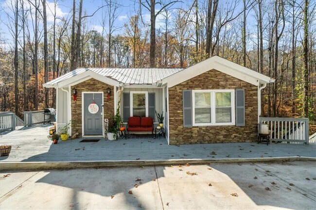 Primary Photo - 173 Mountain Side Dr E