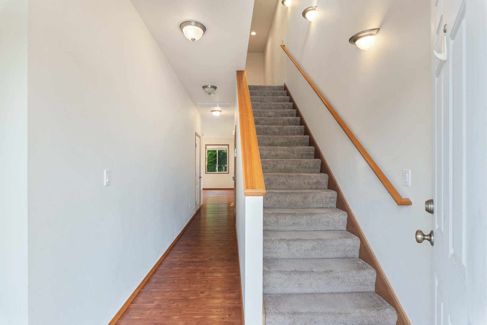 Building Photo - 26018 72nd Ave NW