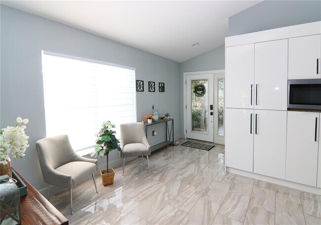 Building Photo - 1470 Wedge Way