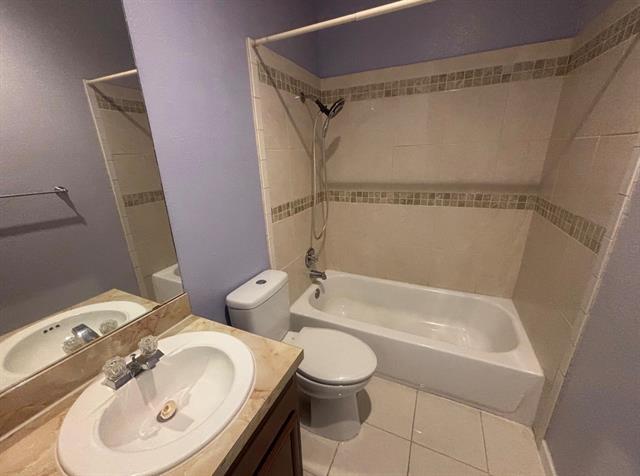 Building Photo - 2105 Count Fleet Dr