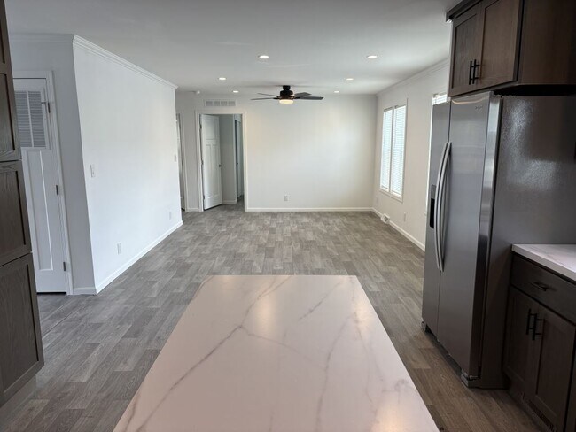 Building Photo - 13885 Bunratty Ave
