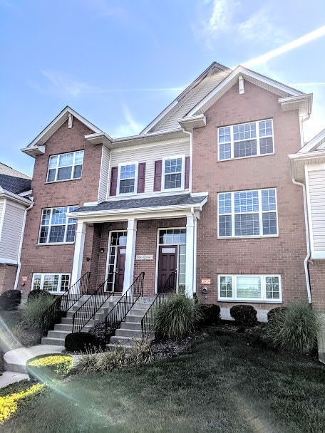 Building Photo - Willow Creek Apartments