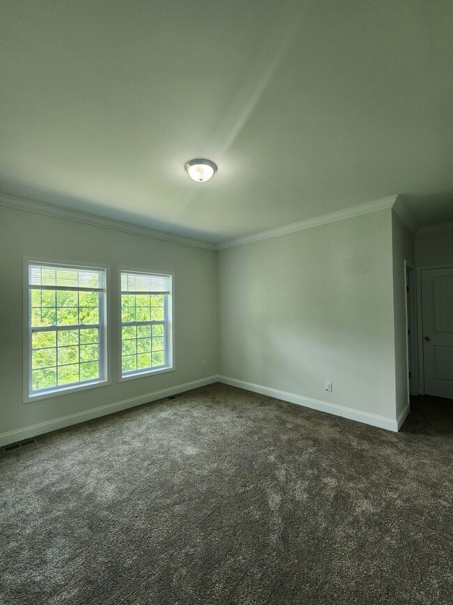 Building Photo - 68 Brevard Knoll Dr
