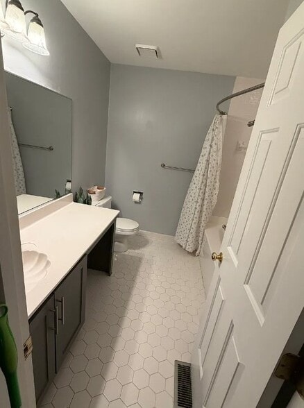 Building Photo - 483 Summerwalk Cir