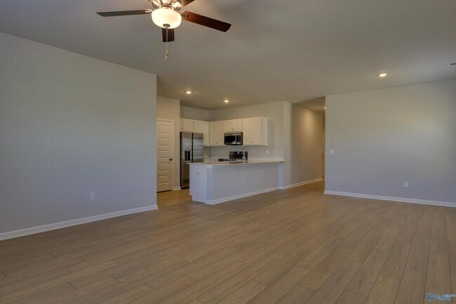Building Photo - 108 Karenlee Cir