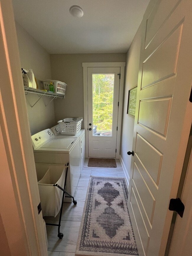 Building Photo - 740 Turkey Oak Cv