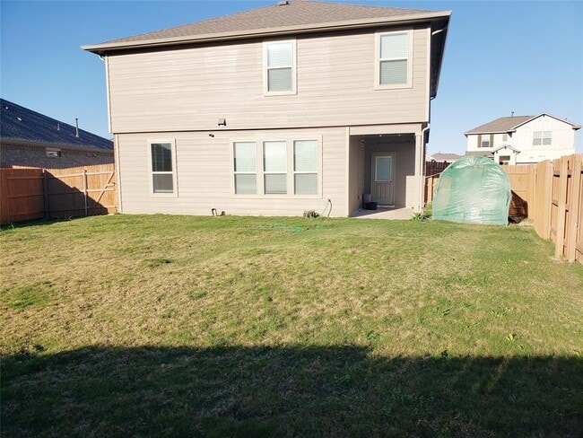 Building Photo - 124 Peruvian Ln