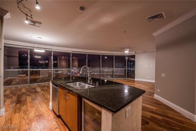 Building Photo - 200 W Sahara Ave