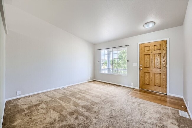 Building Photo - 6002 Vallecito Dr