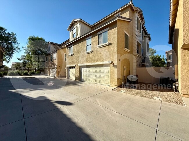 Primary Photo - 760 N Laguna Dr