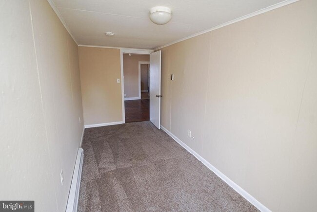 Building Photo - 303 E Main St