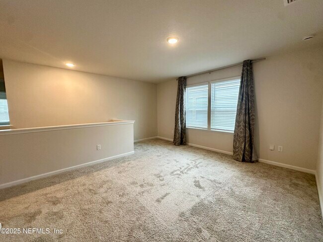 Building Photo - 1375 High Falls Dr