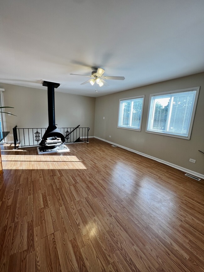 Building Photo - 2077 N Ginger Creek Cir