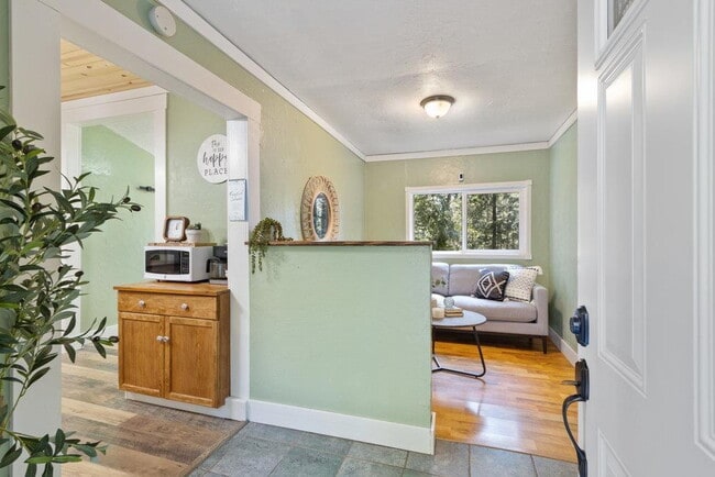 Building Photo - Serene Felton Retreat – Spacious Home Nest...