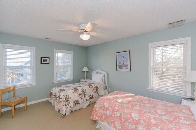 Building Photo - OFF-SEASON MONTHLY RENTAL STARTING JANUARY '26