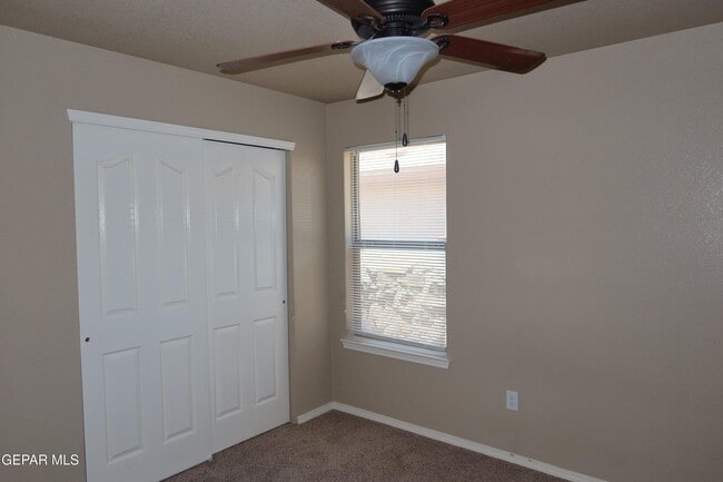 Building Photo - 14217 Otter Point Ct