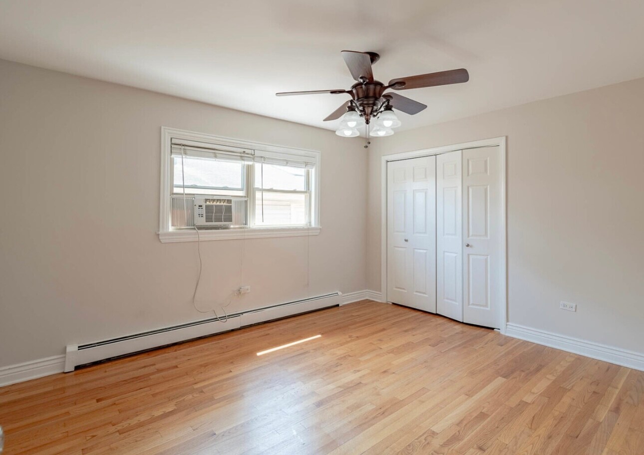 Building Photo - 2207 N 74th Ct