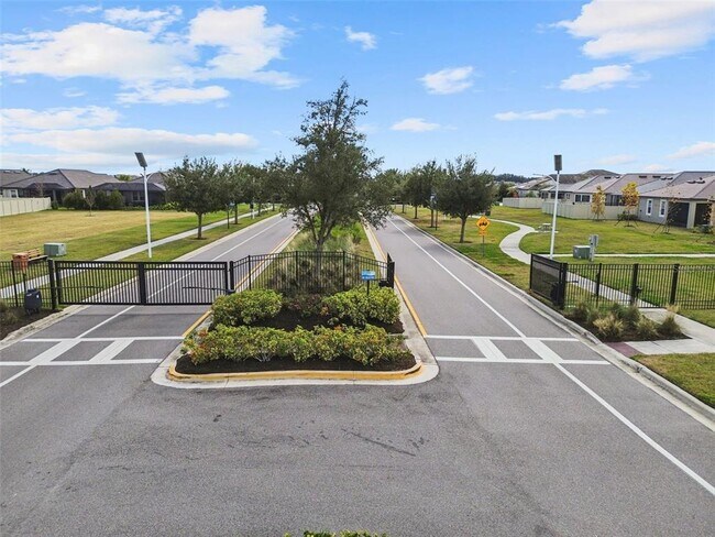 Building Photo - 31942 Folk Top St