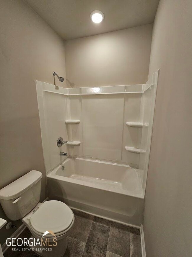 Building Photo - 6 Iron Dr