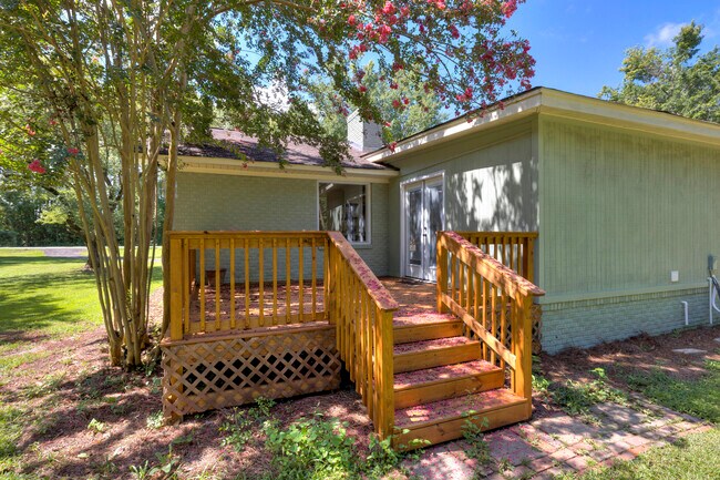 Building Photo - 3435 McCrays Mill Rd