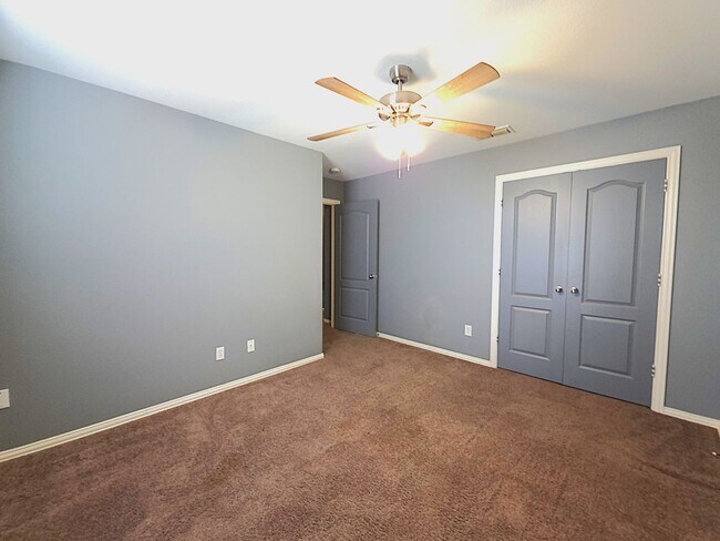 Building Photo - 3323 Mugsy Dr