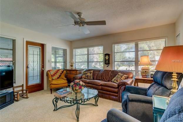 Building Photo - 1001 Brookside Dr
