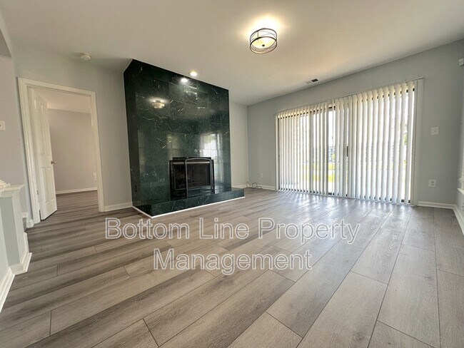 Building Photo - 9031 J M Keynes Dr