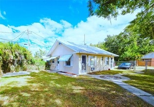 Building Photo - 1109 Pennsylvania Ave