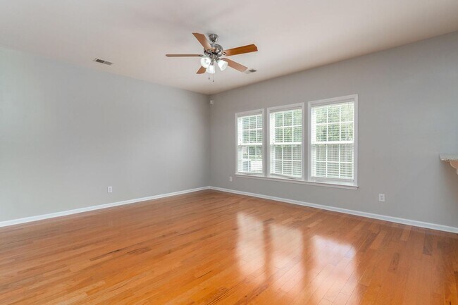 Building Photo - 5005 Brownhare Ct