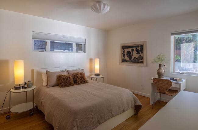 Building Photo - Single Family Home with Coastal Luxury wit...