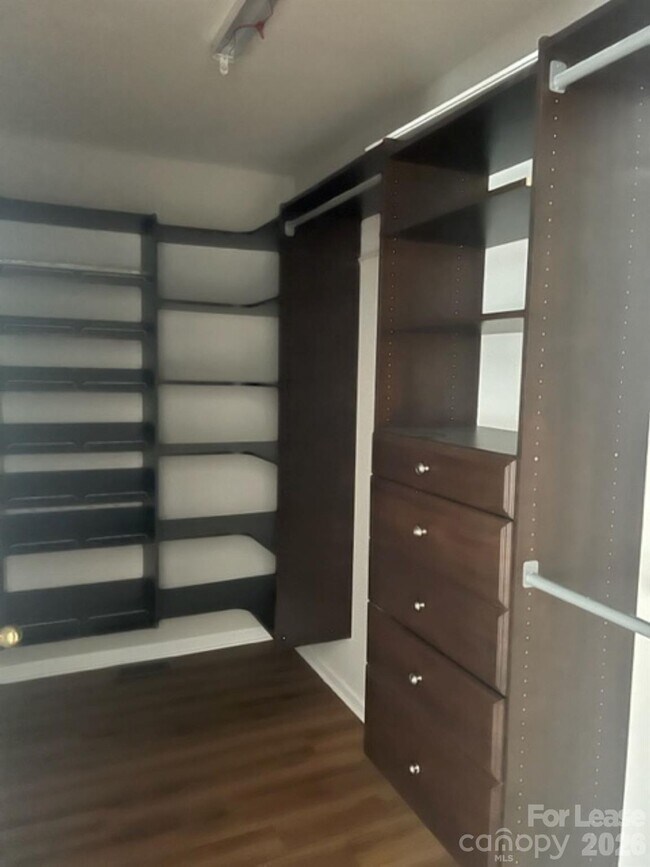 Building Photo - 306 Armour St