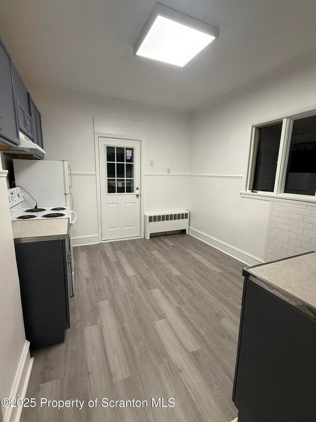 Building Photo - 929 Stafford Ave