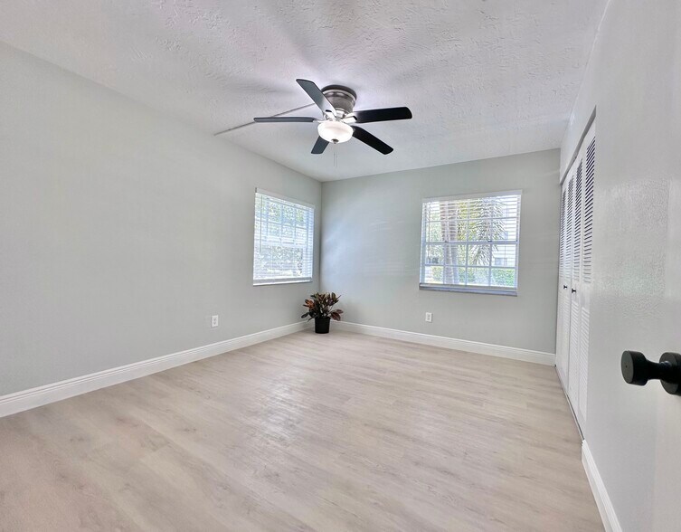 2nd Bedroom - 4915 W McElroy Ave