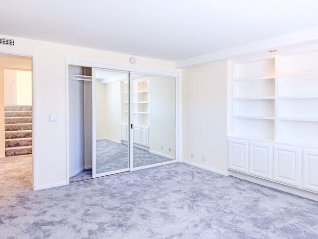 Building Photo - 3637O | Hollywood Beach | Unfurnished Rental