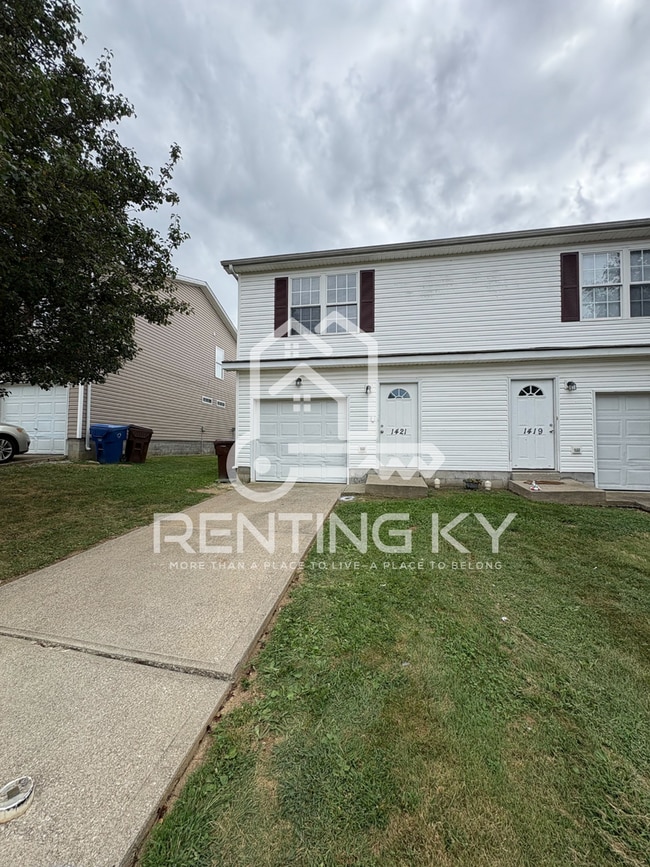 Building Photo - 1421 Westwood Dr