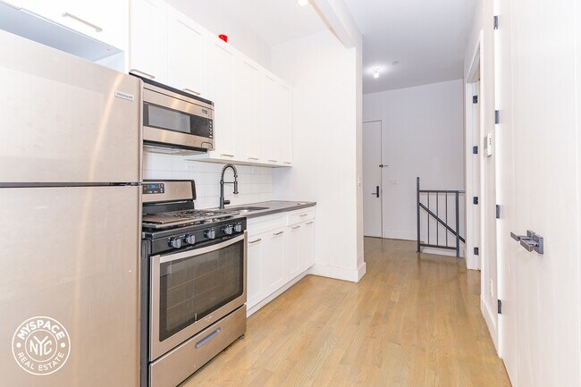 Building Photo - 1582 Prospect Pl