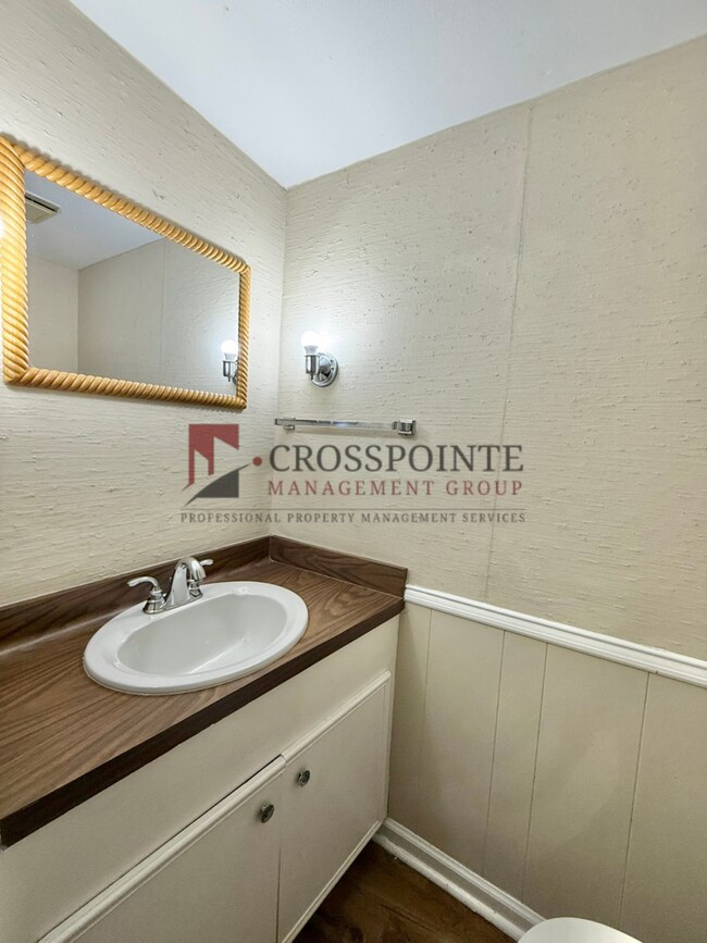 Building Photo - Delmar Dr. 2510/2512