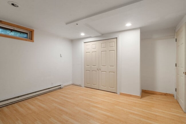Building Photo - 56 Parmenter Ln
