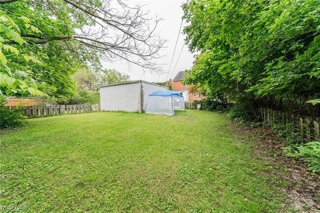 Building Photo - 3837 Mayfield Rd