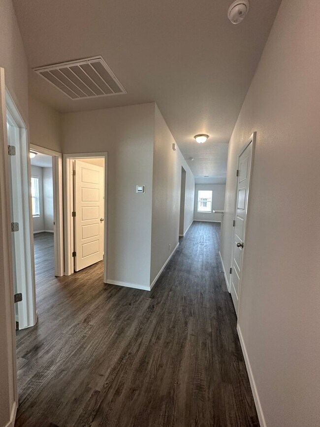 Building Photo - *Tax Relief Special!* NEW Three Bedroom | ...