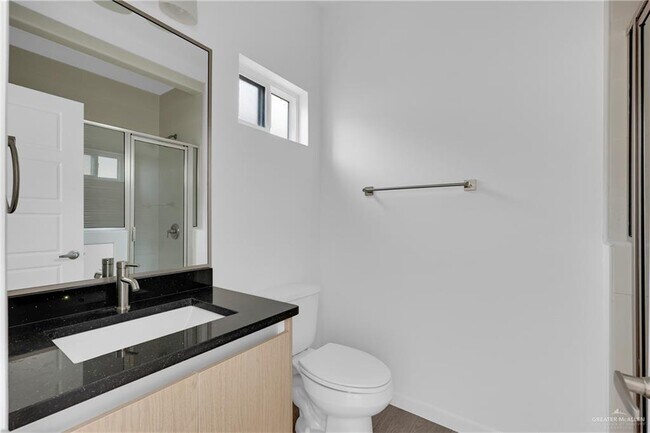 Building Photo - 14 N 39th St