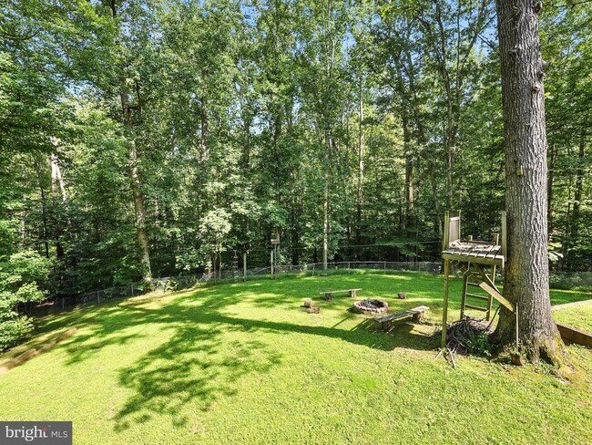 Building Photo - 11109 Ravine Dr
