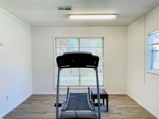 Building Photo - 507 Shenandoah Dr