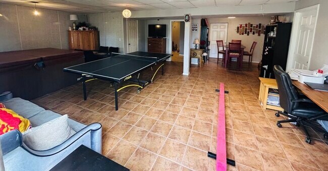 Building Photo - 4060 W Mesa St