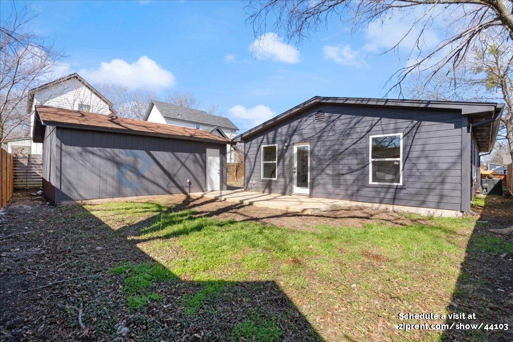 Building Photo - 6811 Montana St